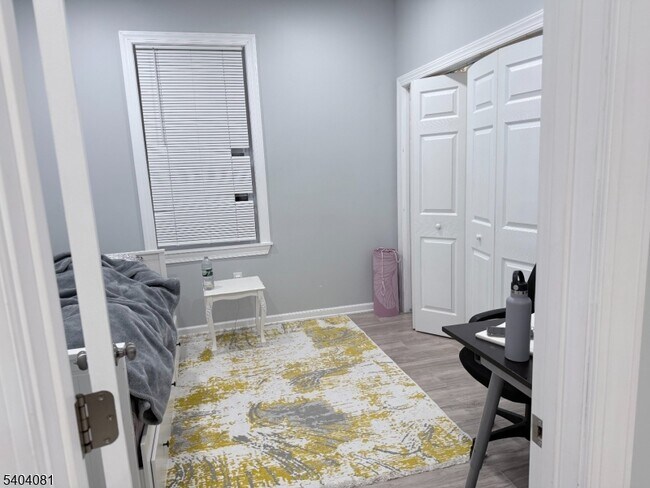 Foto del edificio - 104 Bergen Ave