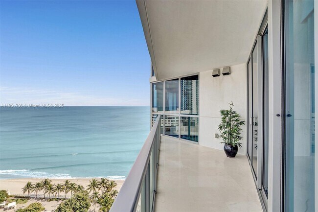 Building Photo - 3101 S Ocean Dr