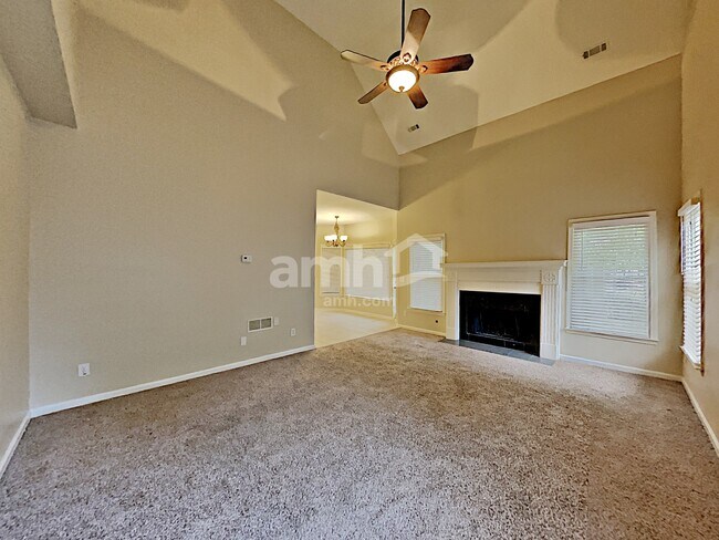 Foto del edificio - 2145 Soft Pine Lane