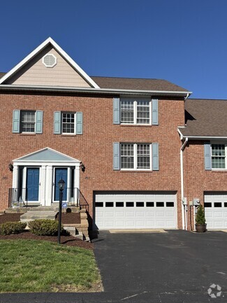 Building Photo - 203 Apple Blossom Ln