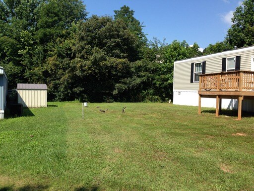 Building Photo - 112 Daniels Park Cir