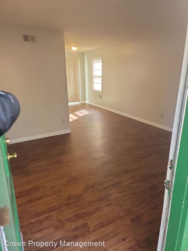 Building Photo - 2 br, 1.5 bath House - 1530 Canal Drive