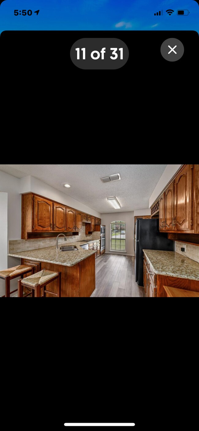 Foto del edificio - 211 Sycamore Creek Rd