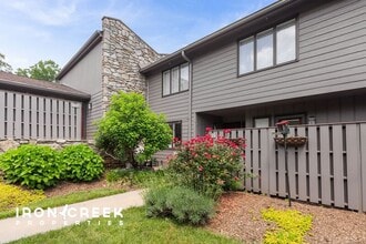 Building Photo - 515 Crowfields Ln