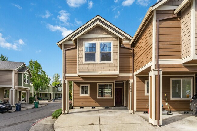 Foto del edificio - 8679 NE Hyde Park Ln