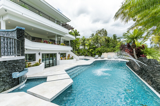 Building Photo - 70 Hale Hookipa Way