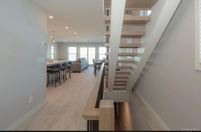 Foto del edificio - 15A Oakhurst Rd