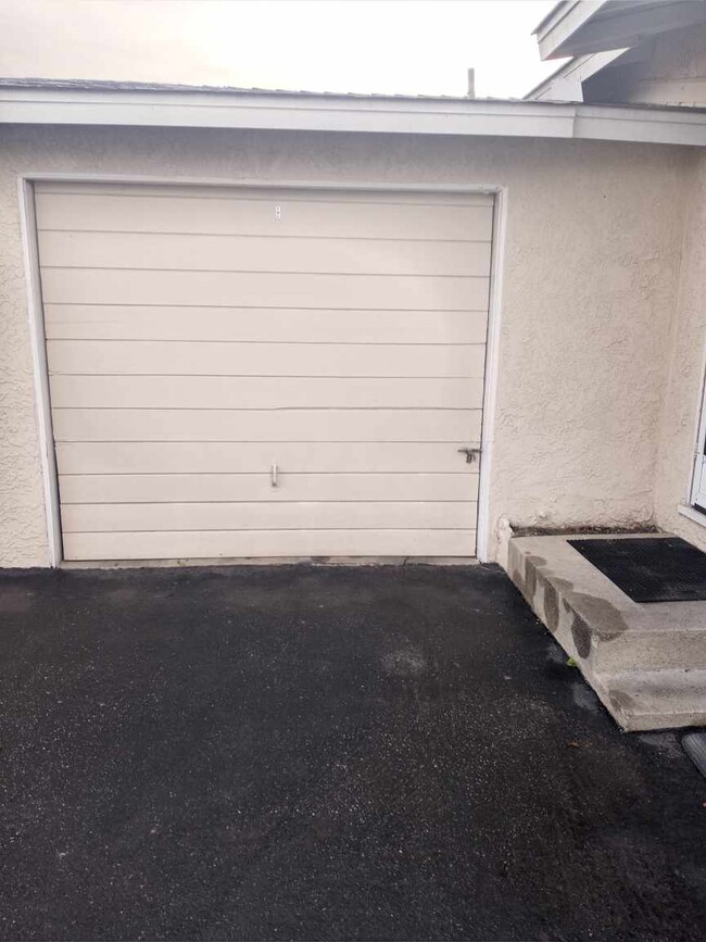 Garage front - 4212 W 154th St