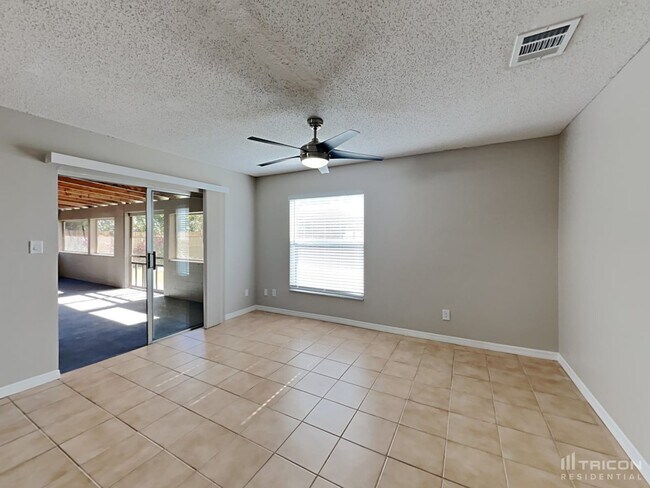Building Photo - 2728 Ceram Ave