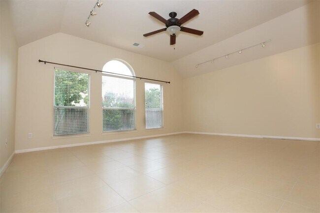 Foto del edificio - 6402 Briar Moss Ln