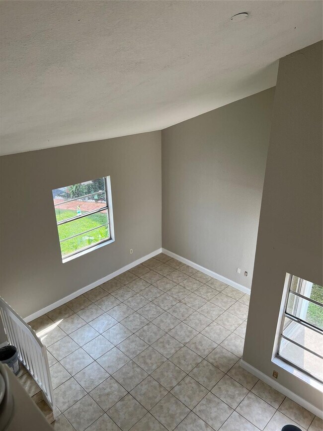 Foto del edificio - 8265 NW 192nd Terrace