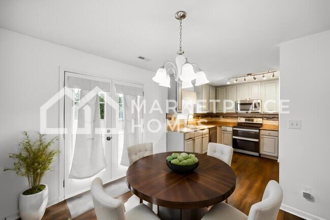 Foto del edificio - 15820 Flat Rock Ct NW