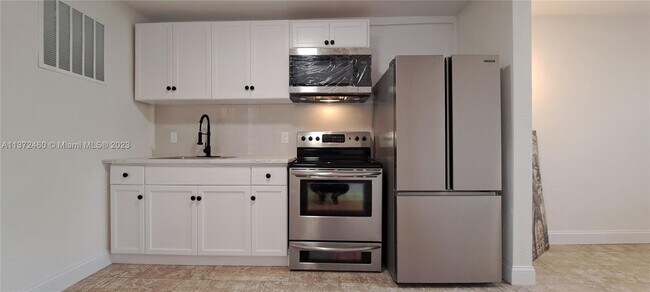 Foto del edificio - 1090 NW 100th Terrace