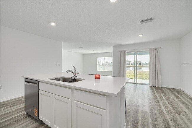 Building Photo - 803 Ace Outlaw Ave