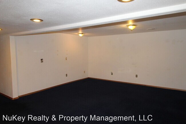 Building Photo - 3 br, 2 bath House - 6903 N. Cincinnati St.
