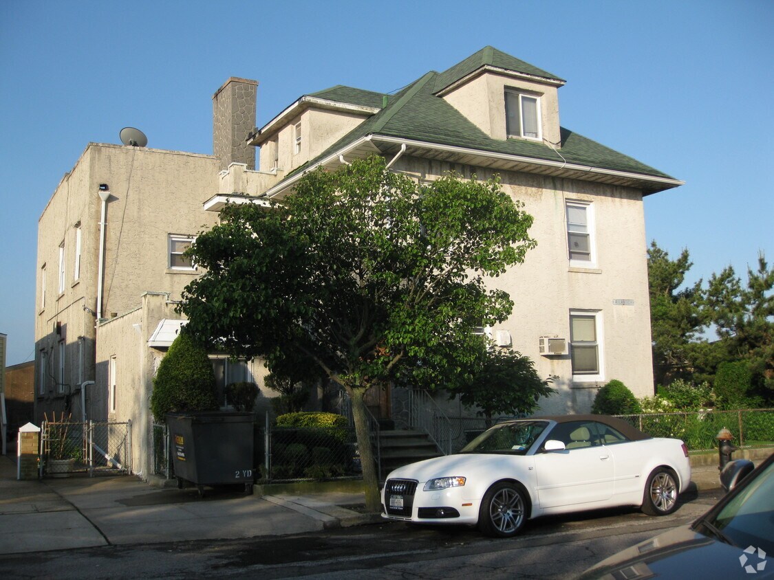 Building Photo - 3848 Atlantic Ave