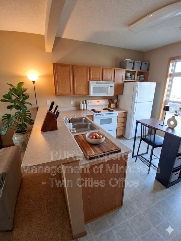 Building Photo - 18 Hope Cir