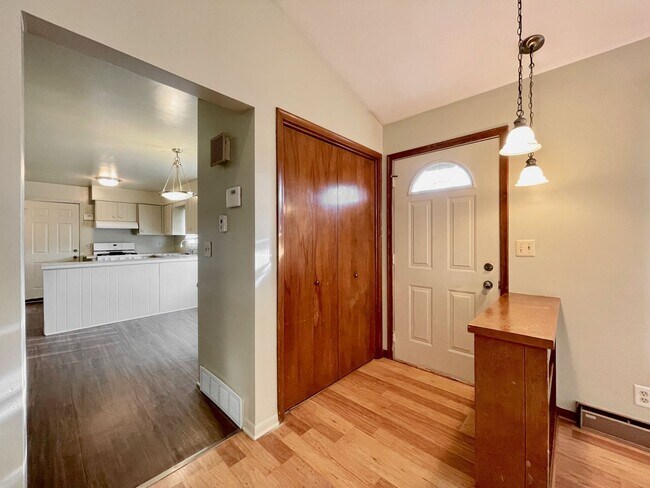 Foto del edificio - 5366 Effingham Dr SE