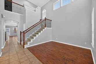 Building Photo - 3809 Landsdowne Dr