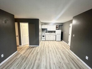 Building Photo - 2110 26th St