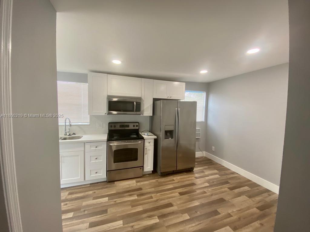 Foto principal - 345 NE 168th St