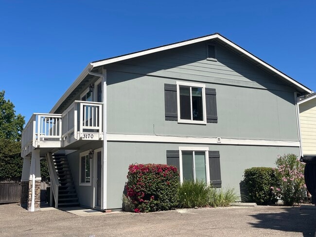 Building Photo - 3170 Camellia Ct
