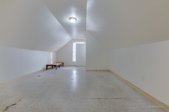 Building Photo - 3121 W 39th Pl