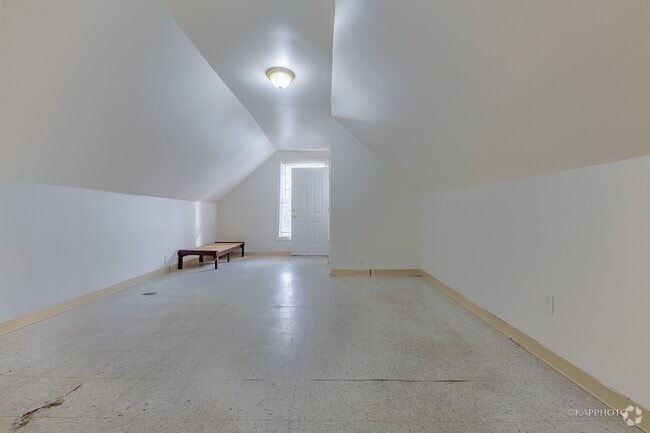 Building Photo - 3121 W 39th Pl