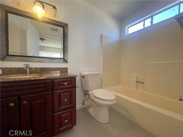 Foto del edificio - 530 Bellows Ct