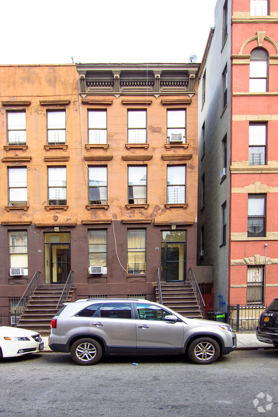 Building Photo - 103 W 128th St
