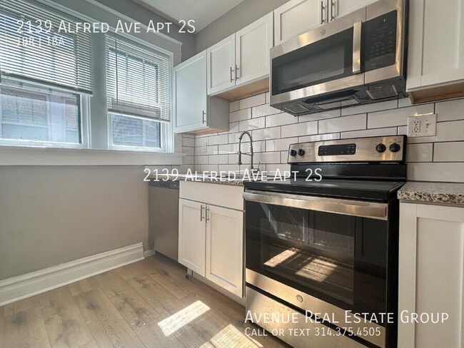 Building Photo - 2139 Alfred Ave