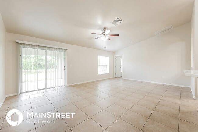 Building Photo - 329 Lubdel Ave S