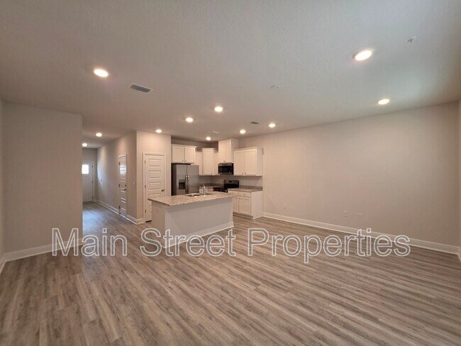 Building Photo - 9011 Golden Eye Dr