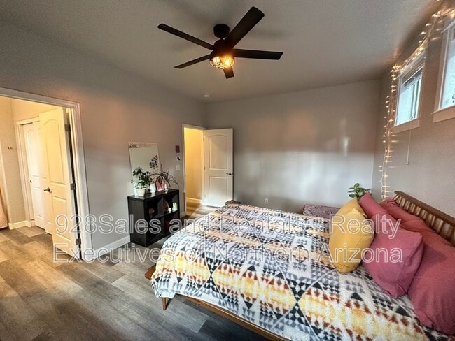 Foto del edificio - 2342 W Mission Timber Cir