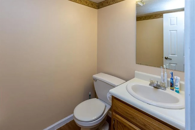 Foto del edificio - 1502 Brook Pointe Dr