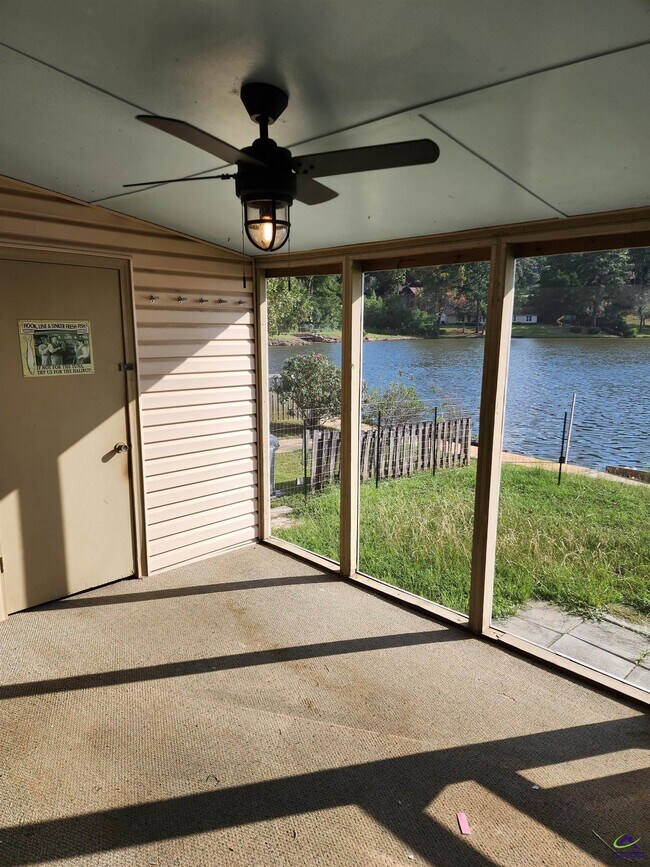 Building Photo - 106 Leisure Lake Ct