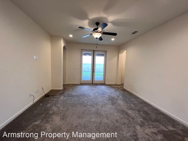 Building Photo - 3 br, 2 bath House - 4832 Flagstaff