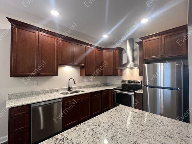 Building Photo - 4876 Reunion Dr