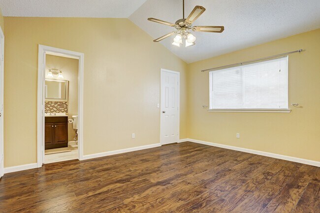 Building Photo - 3515 Cabin Pl