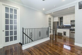 Building Photo - 434 W 52nd St