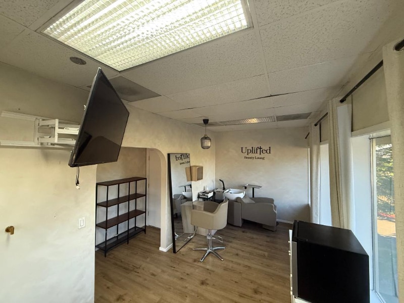 Photo - 1600 Benson Rd S (Renton, WA)