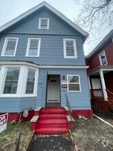 Building Photo - 123 Rennell St