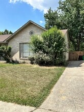 Building Photo - 2443 Autumn Springs Ln