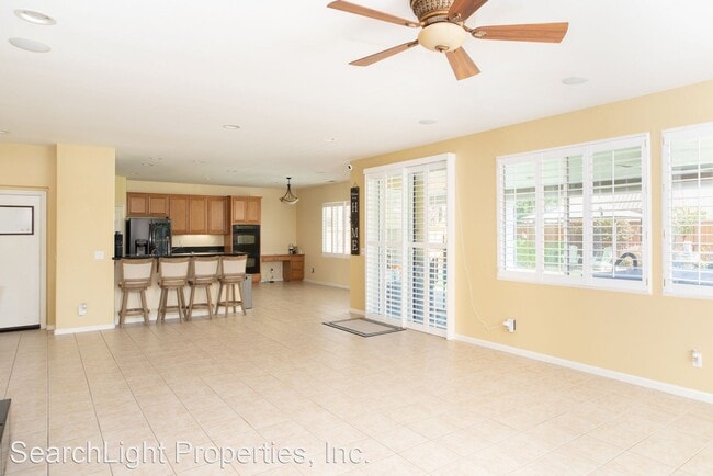 Building Photo - 4 br, 3 bath House - 2522 Logan Dr.