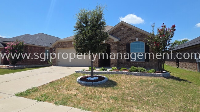 Photo - 942 Primrose Dr House