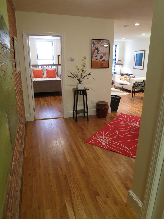 Building Photo - 631 Tremont St