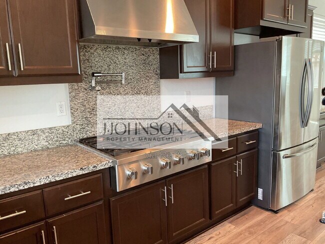 Foto del edificio - 2530 Ellis Town Dr