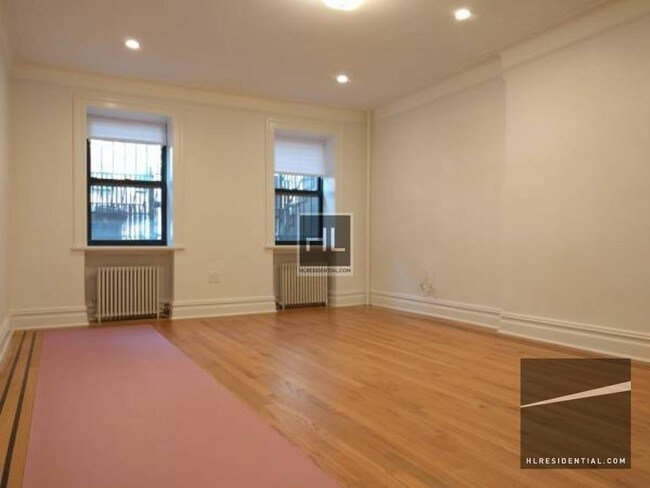Foto del edificio - 64 Saint Johns Pl