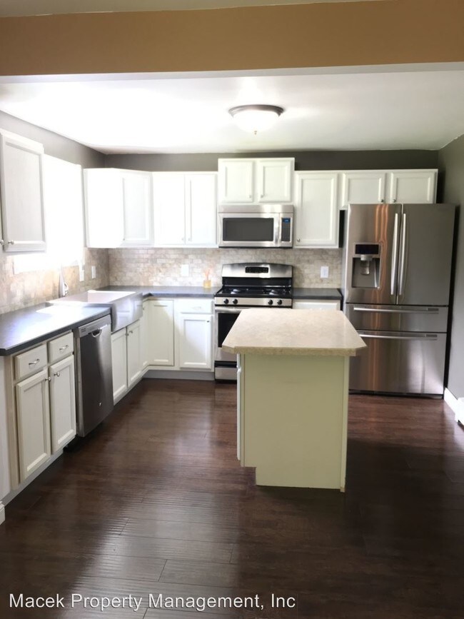 Building Photo - 3 br, 2 bath House - 1425 7th Avenue North