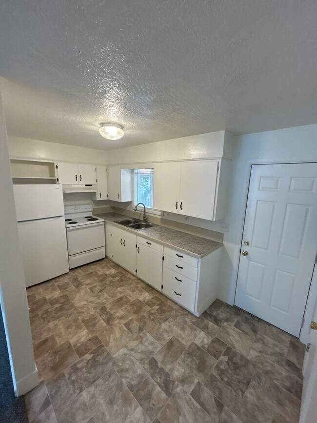 Foto del edificio - 2469 Lee St SE